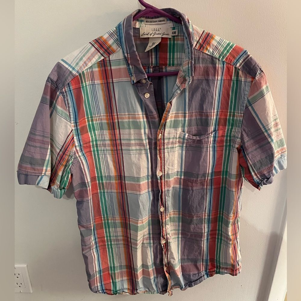 Colorful Short Sleeve Men’s H&M Button Down - Picture 6 of 6